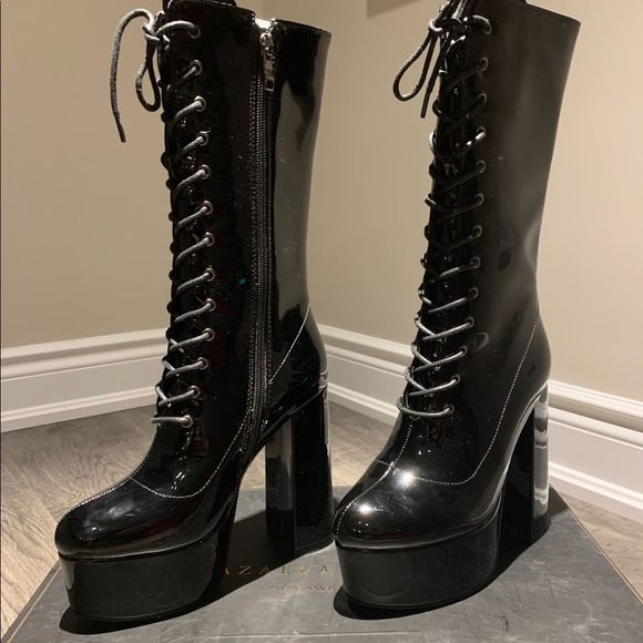 Black Platform Lace-Up Boots brand new never worn unfortunately too small for me - Picture 9 of 16
